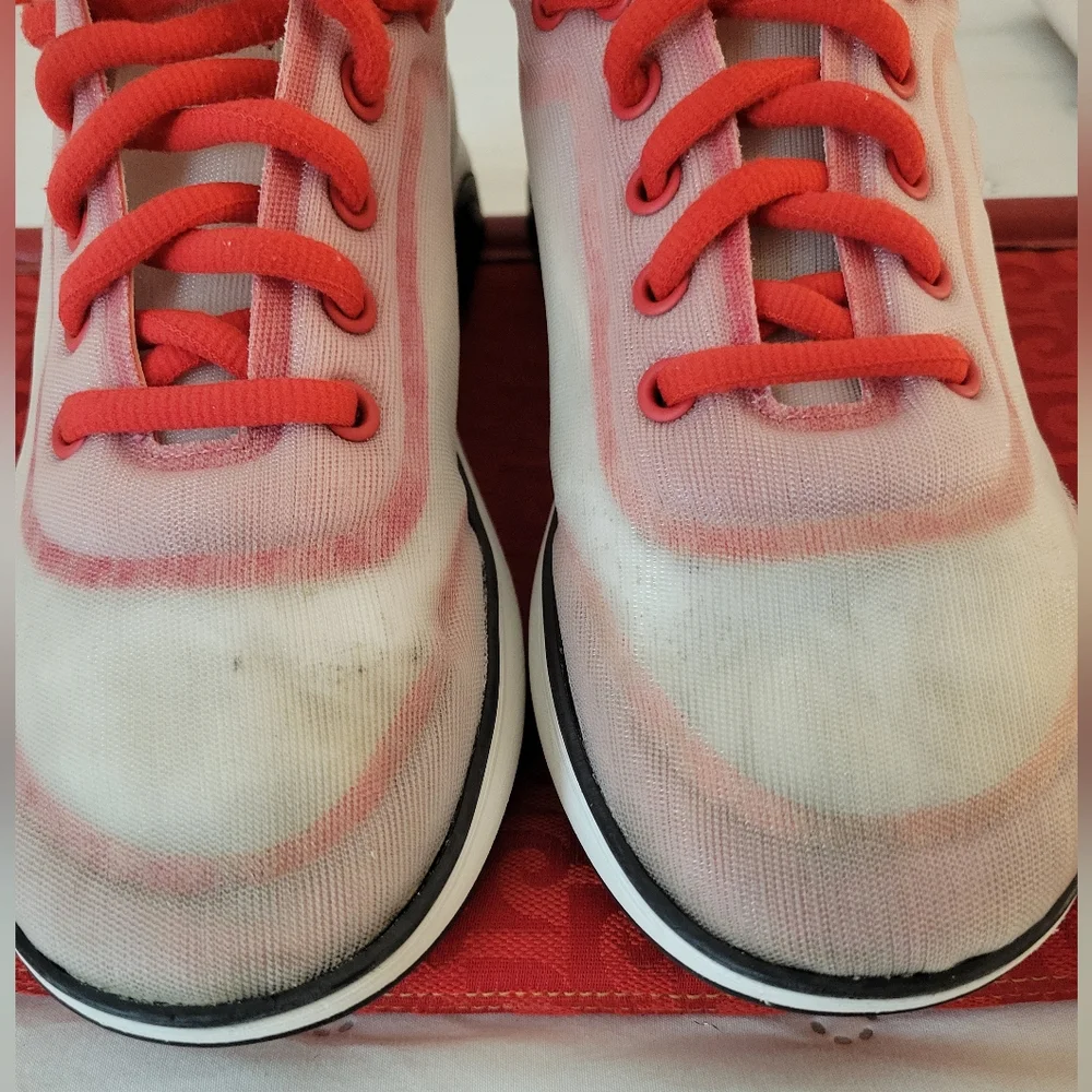 Authentic Chanel 19P Cruise Mesh & Lycra CC Logo Low-Top Sneakers White/Red - Picture 14 of 16